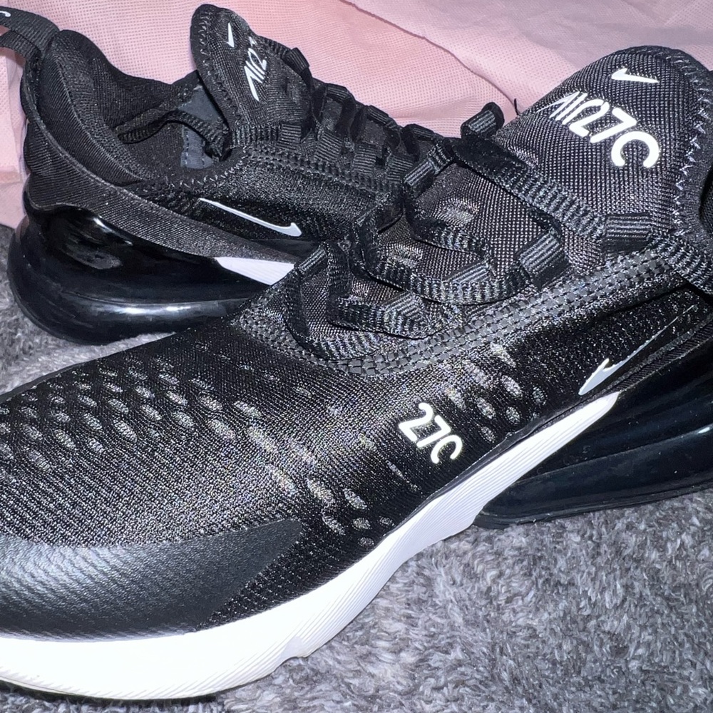 Nike Airmax 270 / Size 8